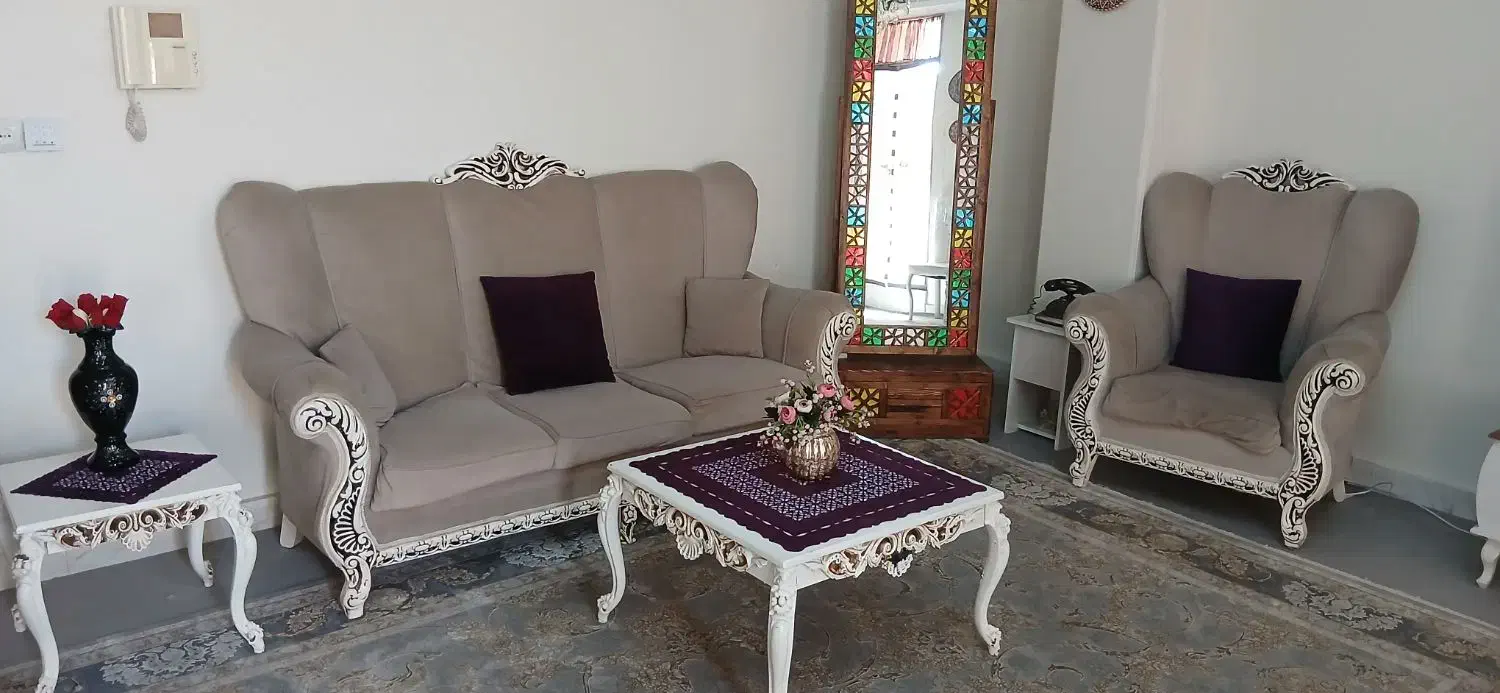 مبل ۷نفره همراه میز جلومبلی وعسلی ومیز نهار خوری|مبلمان خانگی و میز عسلی|ساوه, |دیوار