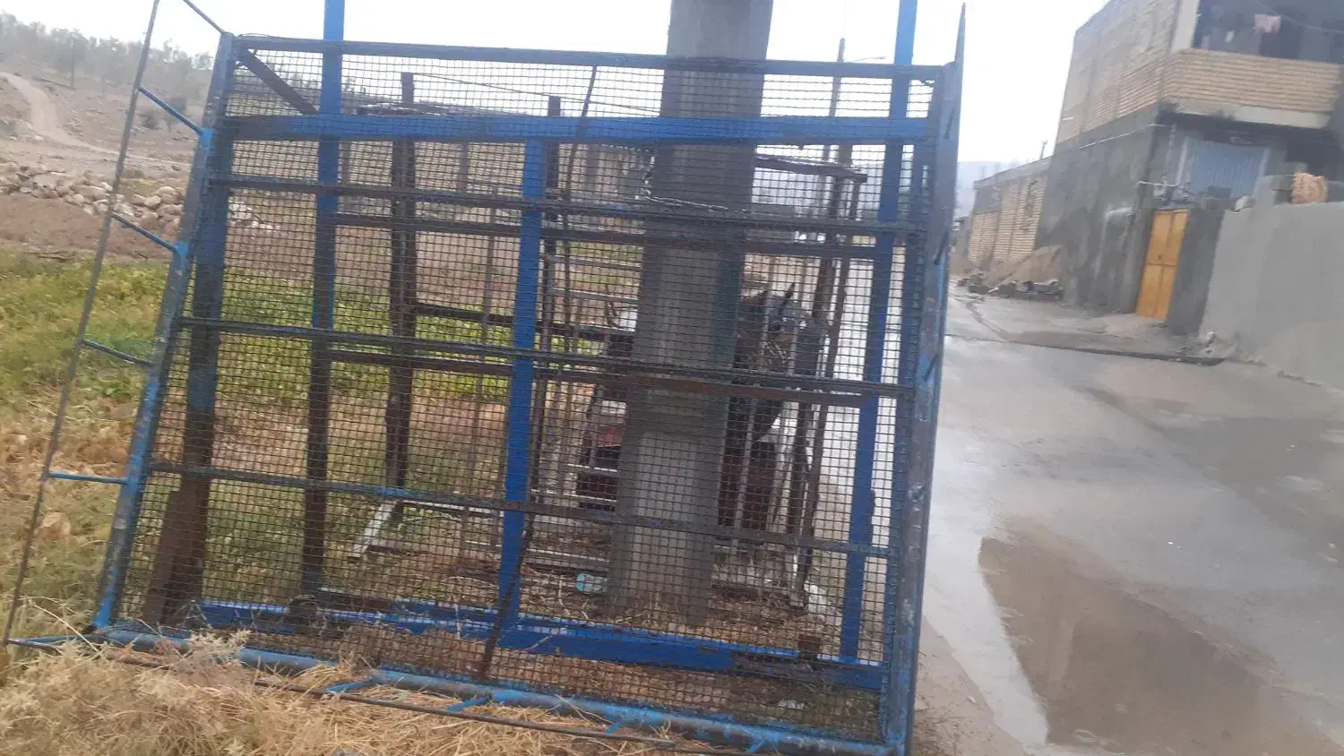 فروش تخت محکم وتیراآهن نو آخورشهرستانچرام|مصالح و تجهیزات ساختمان|چرام, |دیوار