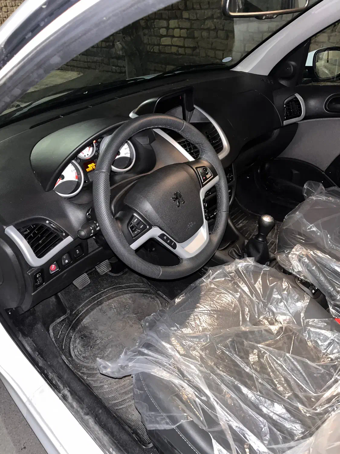 ۲۰۷پانا۴۰۴|خودرو سواری و وانت|ساوه, |دیوار