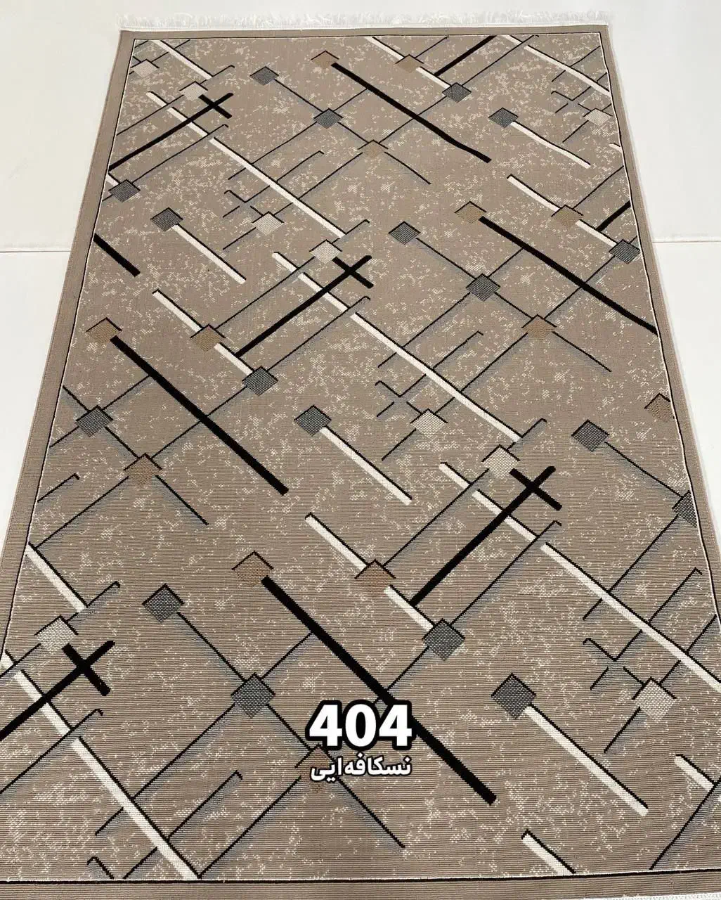 گلیم کد ۷۲۴|گلیم، جاجیم، گبه|کاشان, کوی اداره گاز|دیوار