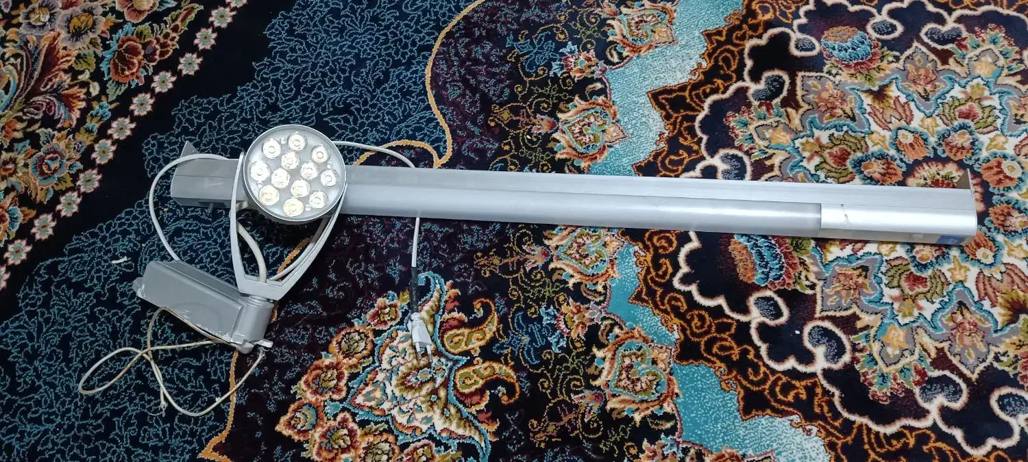 ۳ عدد پروژکتور یک عدد چراغ مهتابی|لامپ و چراغ|بومهن, |دیوار