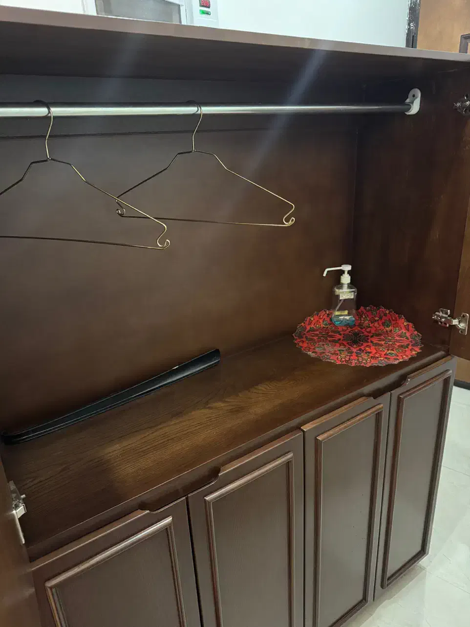 جاکفشی و جالباسی کمددار|جاکفشی، کمد، دراور|مشهد, دانشجو|دیوار