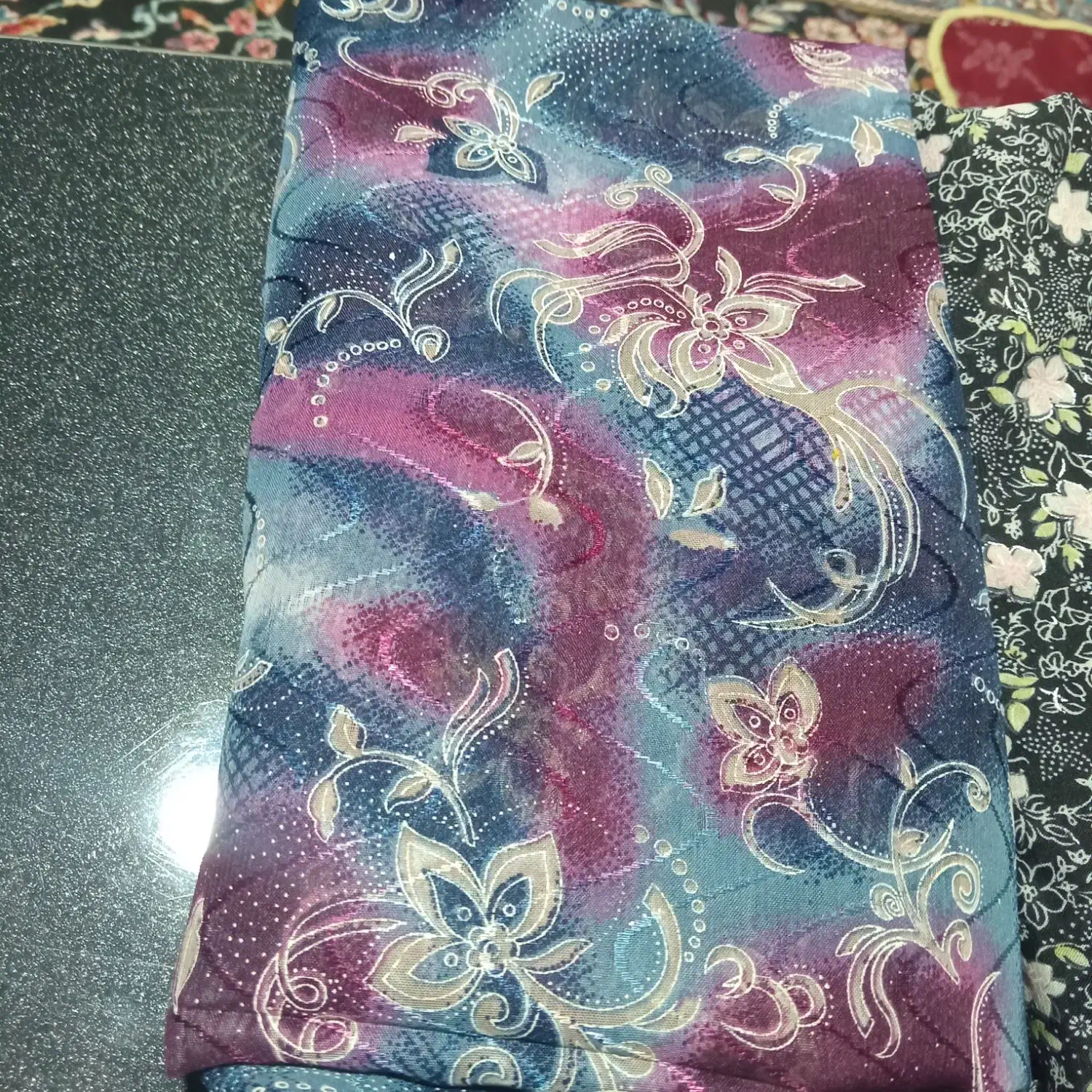 پارچه چادر خارجی قواره۵۰۰ تومان|لباس|خرمآباد, |دیوار