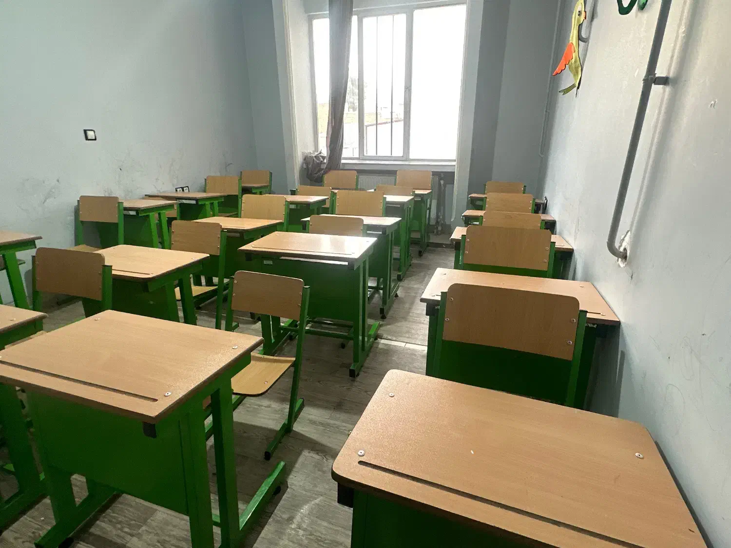 نیمکت|صندلی و نیمکت|ارومیه, |دیوار