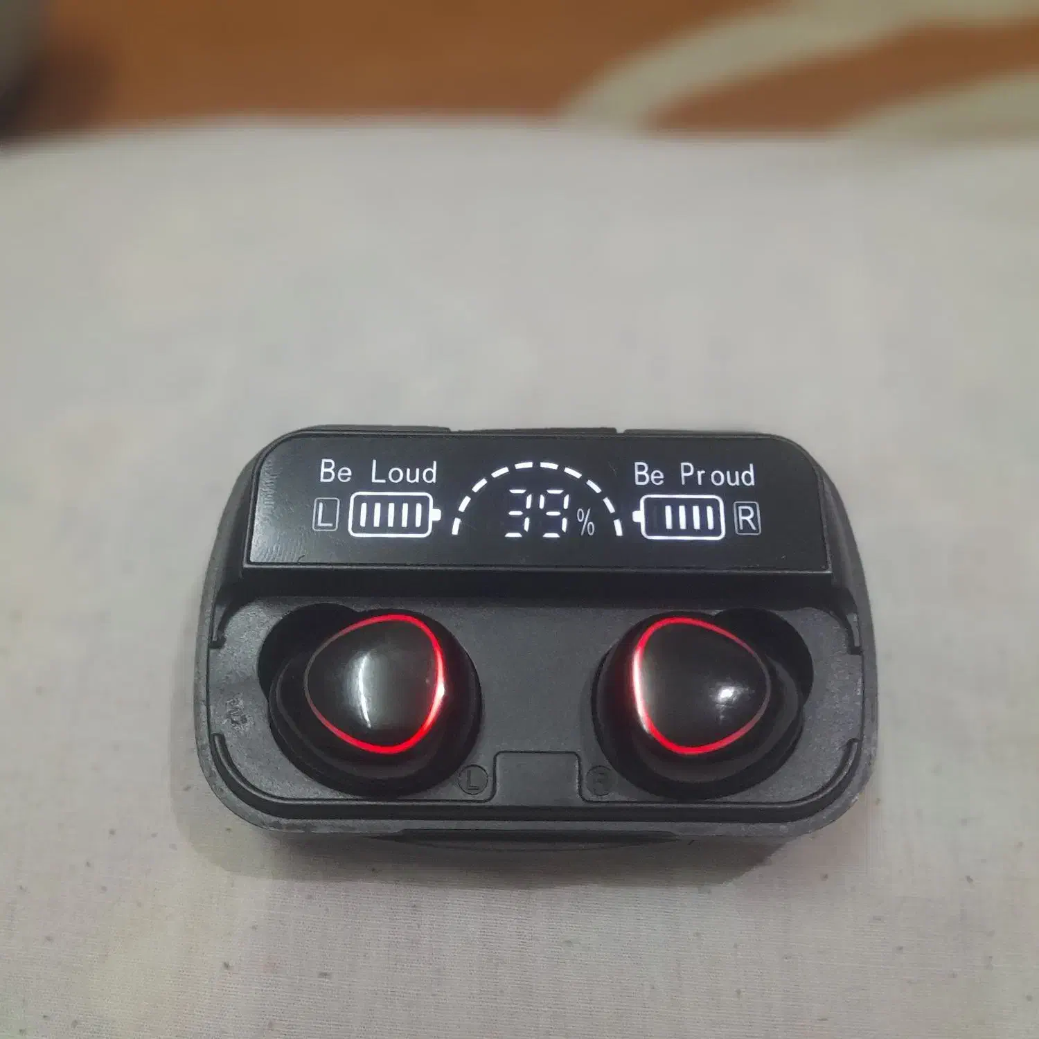 ایرپاد|لوازم جانبی موبایل و تبلت|پرند, فاز ۶|دیوار