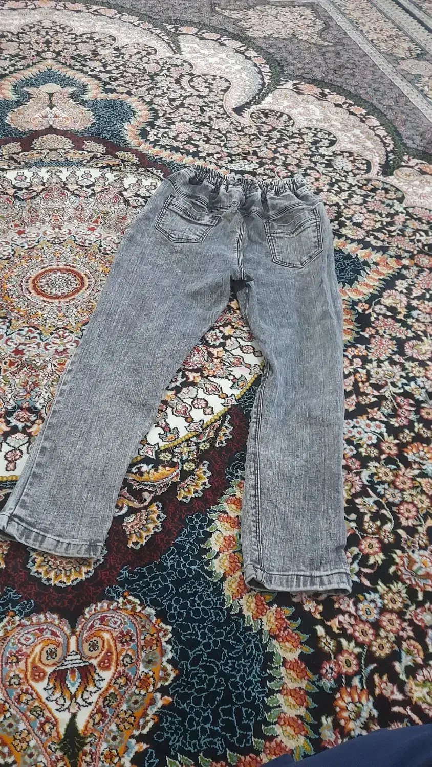 شلوار لی در حد نو ۳۵۰|لباس|کوهدشت, |دیوار