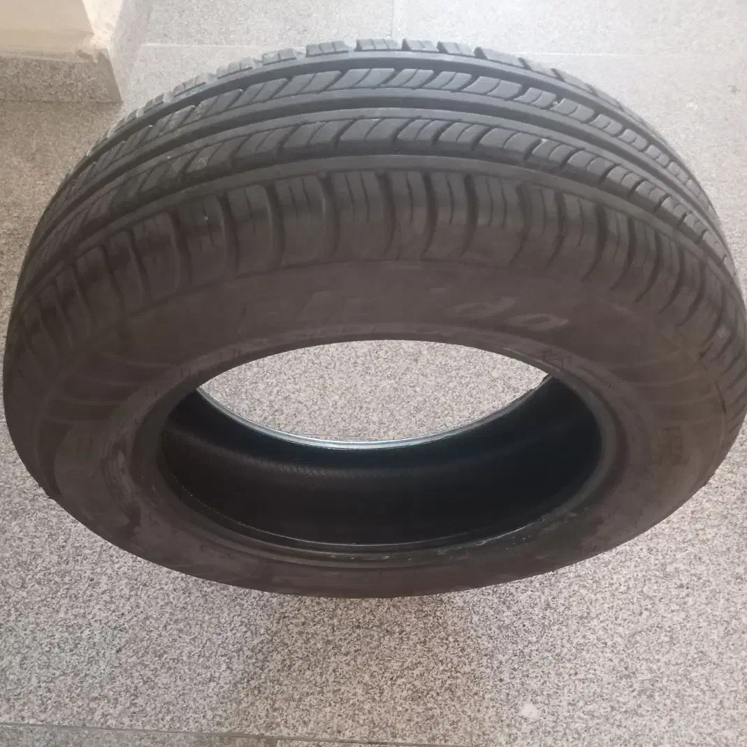 لاستیک ماشین بارز ( Barez )|قطعات یدکی و لوازم جانبی|پردیس, فاز ۱۱|دیوار