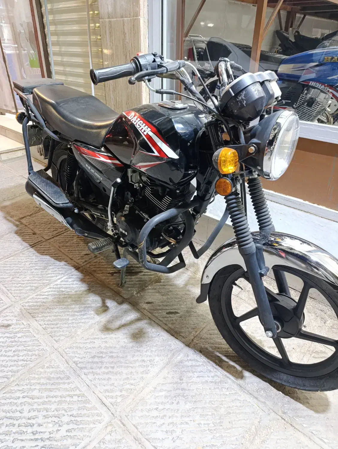 نمایشگاه موتورسیکلت|موتورسیکلت|میبد, |دیوار