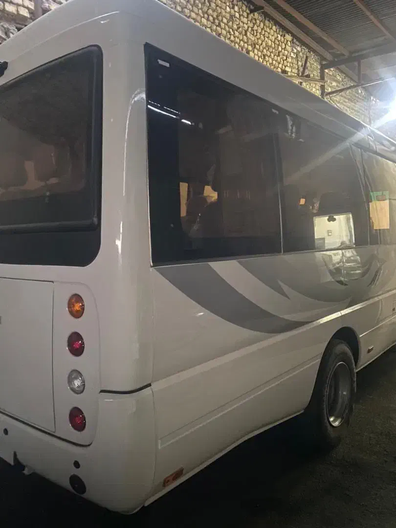 مینی بوس ایسوزو سحر پلاس۴۰۴|خودرو سنگین|فلاورجان, |دیوار