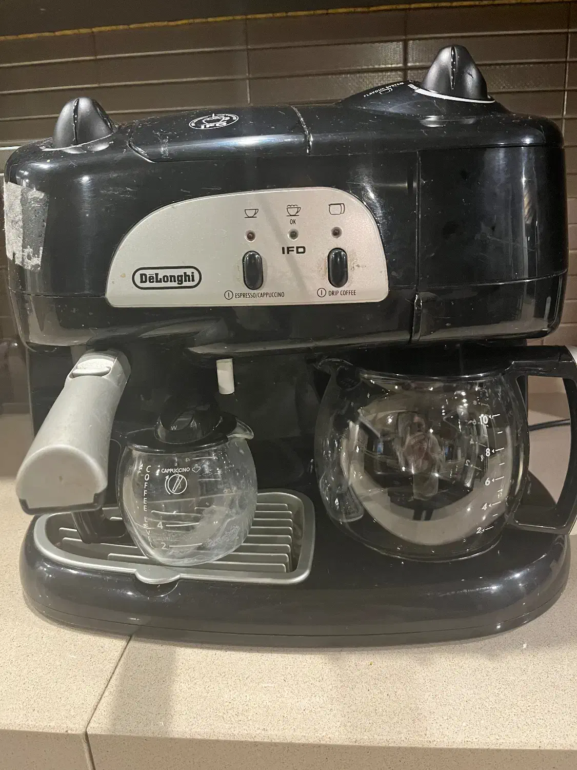 قهوه و کاپوچینوساز دلونگ ( کارکرد بسیار کم)|سماور، چایساز، قهوهساز|تهران, تجریش|دیوار