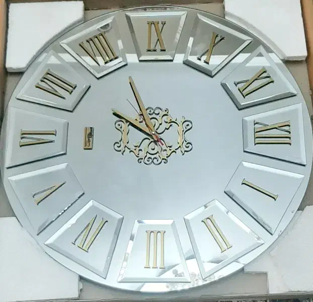 ساعت دیواری طلایی(کاملانو)بسیارزیبا|ساعت دیواری و تزئینی|تهران, ائمه اطهار|دیوار