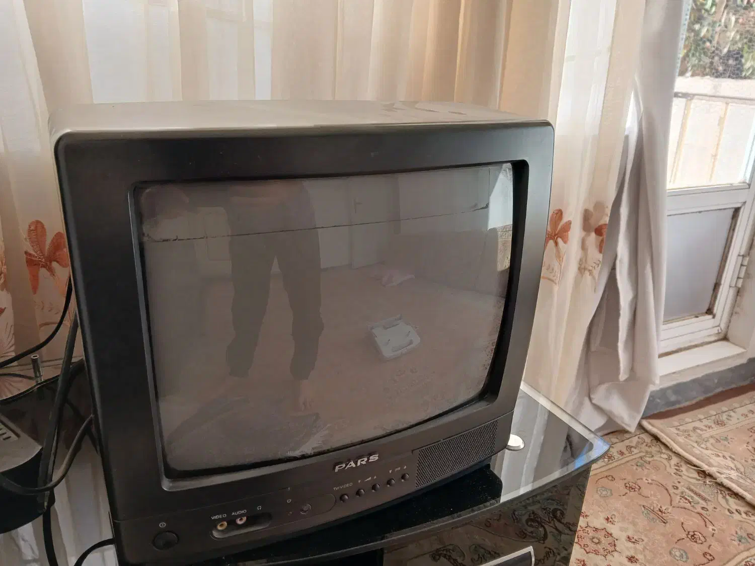 تلویزیون رنگی پارس (Pars) سالم و با تصویر شفاف|تلویزیون و پروژکتور|سقز, |دیوار