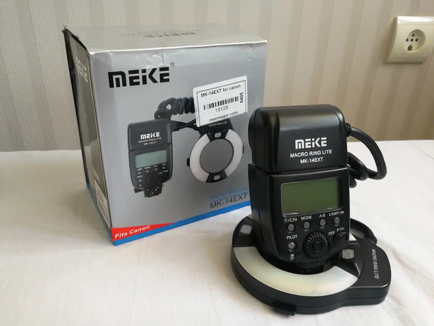 دوربین عکاسی و لنز و کلیه تجهیزات( خواندن توضیحات)|دوربین عکاسی و فیلمبرداری|کرج, شهرک بنفشه|دیوار