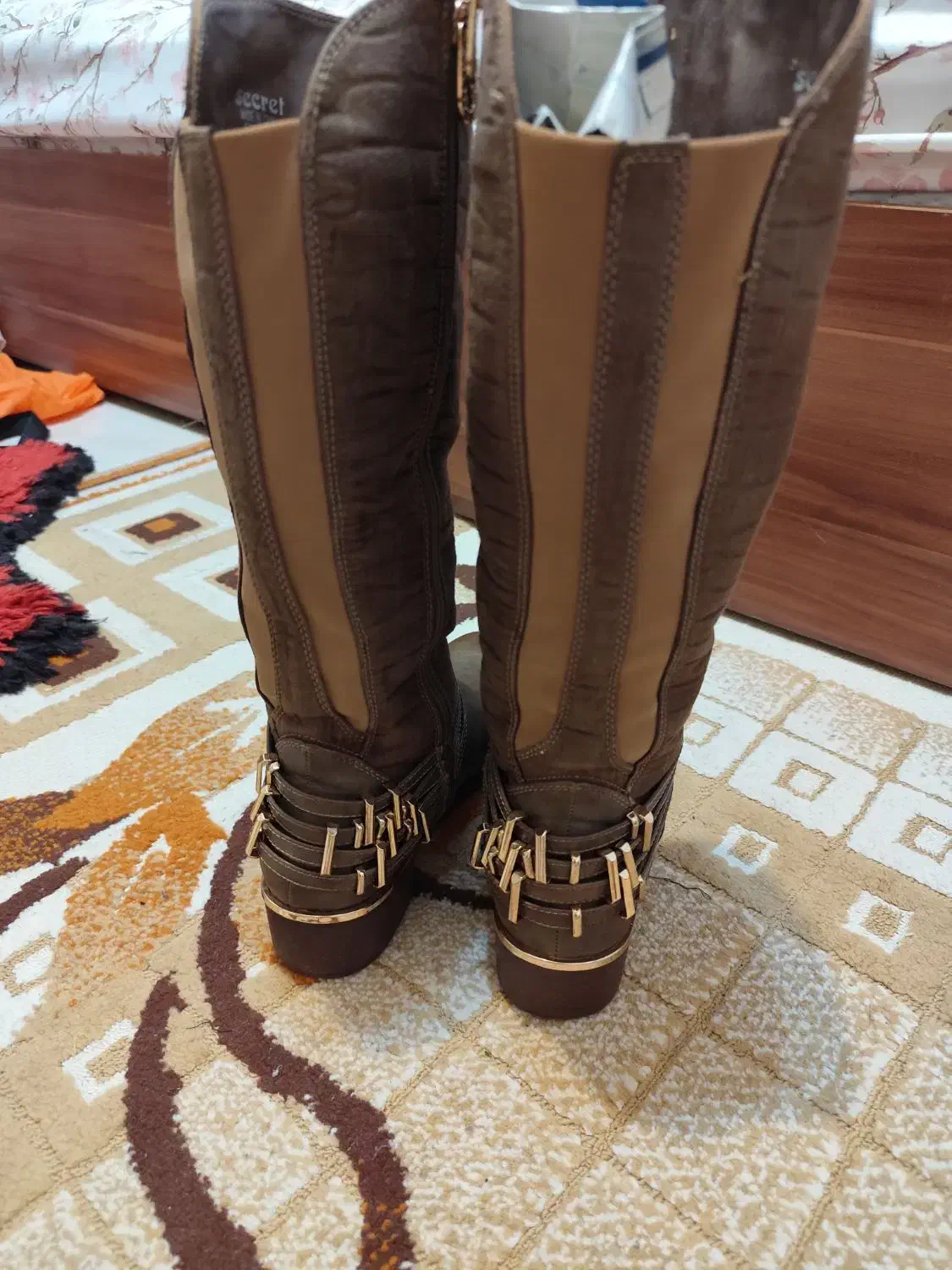 چکمه بلند|کیف، کفش، کمربند|یزد, |دیوار