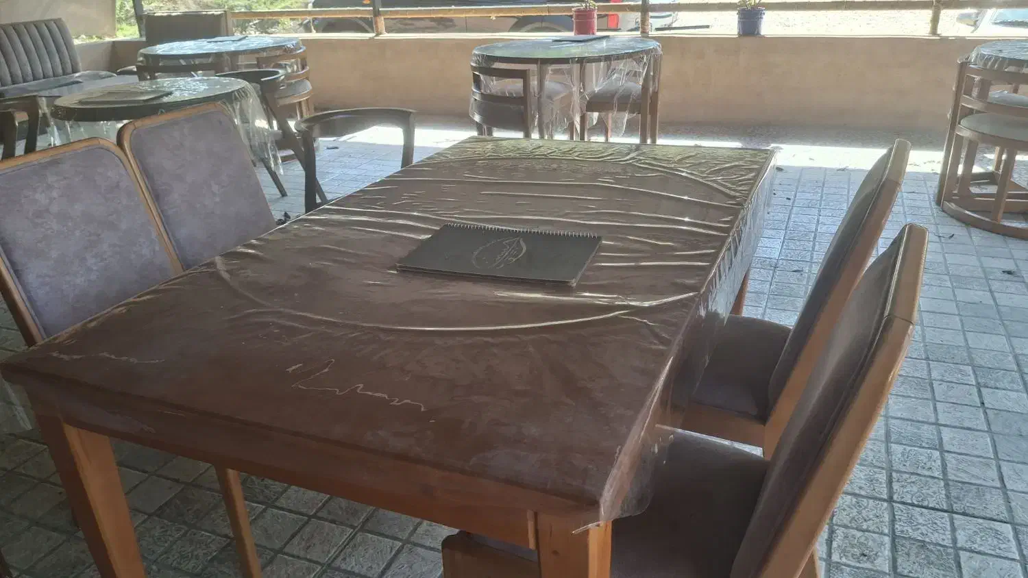 میز و صندلی|میز و صندلی غذاخوری|پل سفید, |دیوار