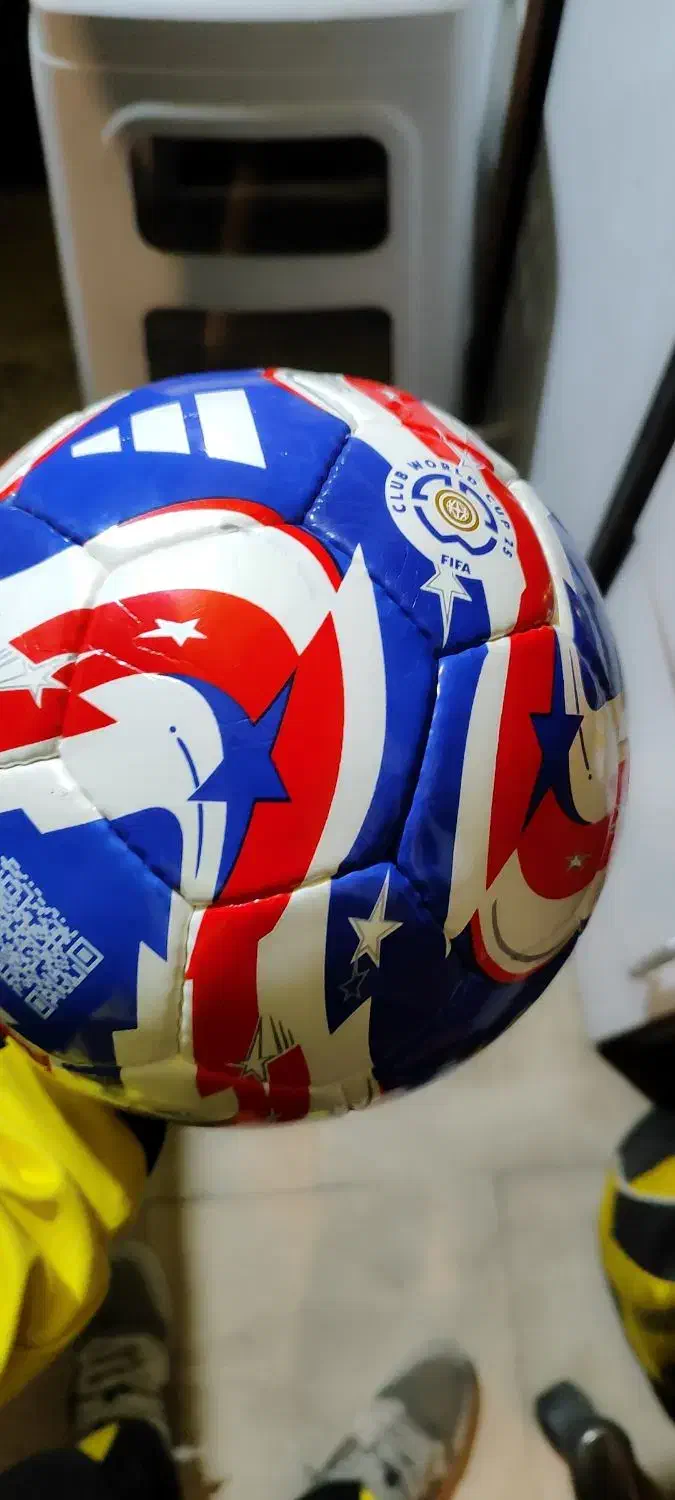 توپ فوتبال آدیداس|ورزشهای توپی|فردیس, ثابتی|دیوار