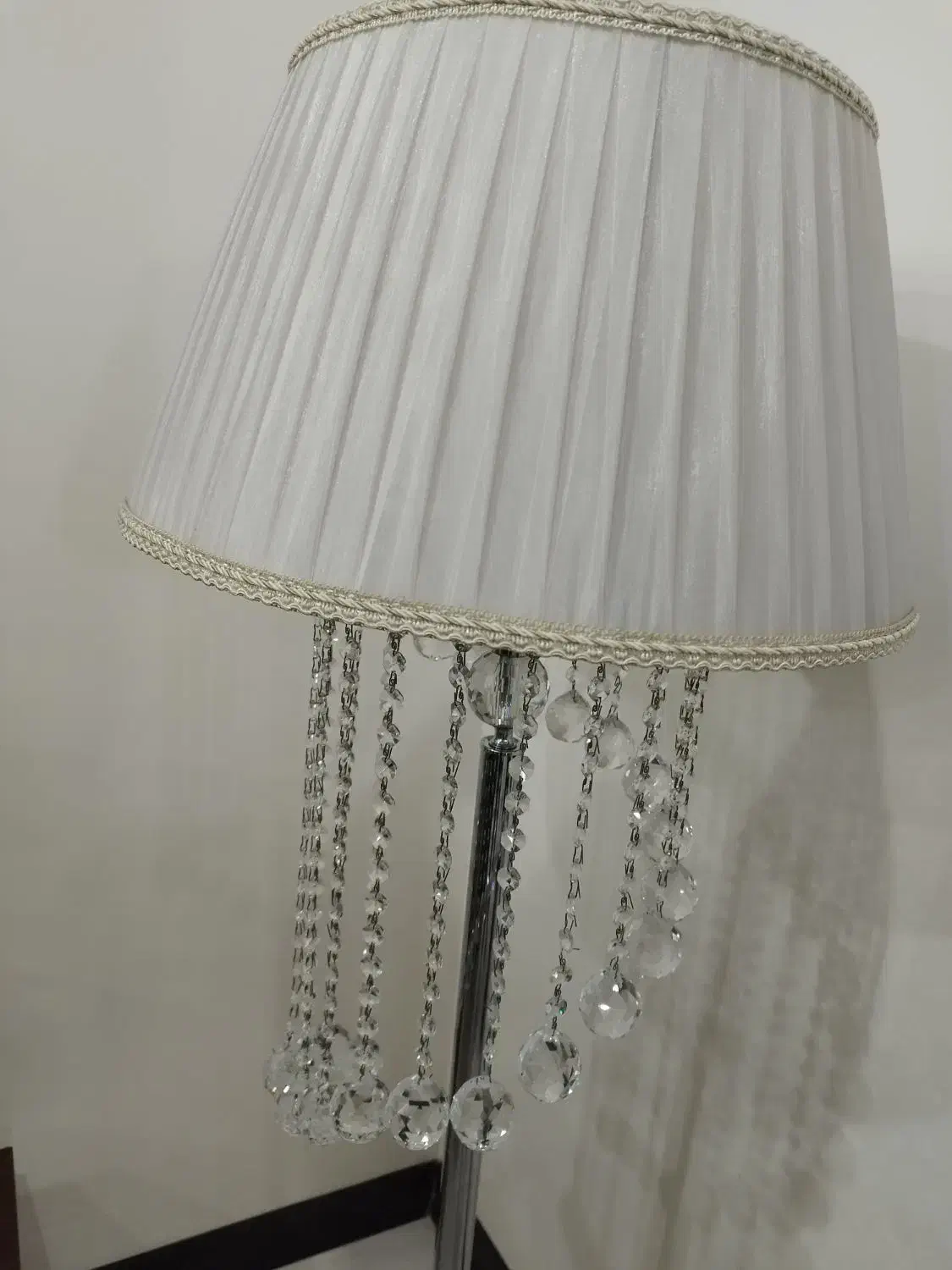 چراغ خواب کنار سالنی|چراغ خواب و آباژور|اهواز, گلستان|دیوار