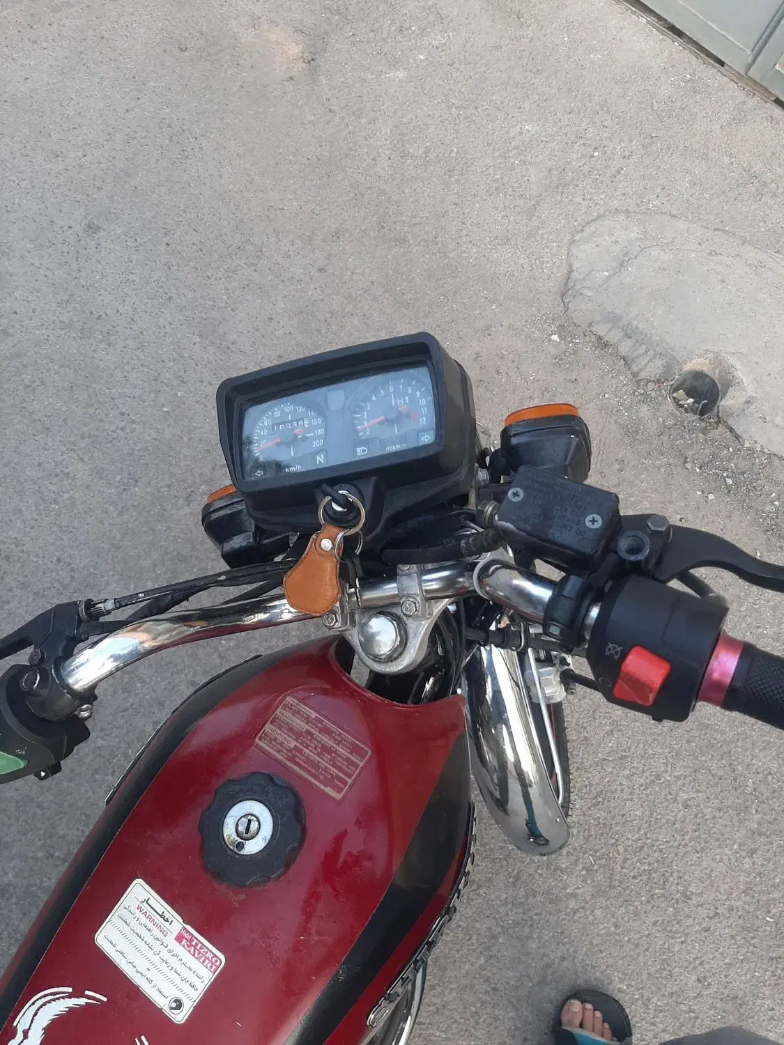 موتور شیر کوه 200|موتورسیکلت|کرمان, |دیوار