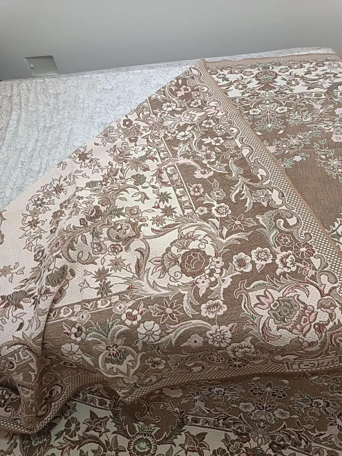 روفرشی|روفرشی|اصفهان, صدف|دیوار