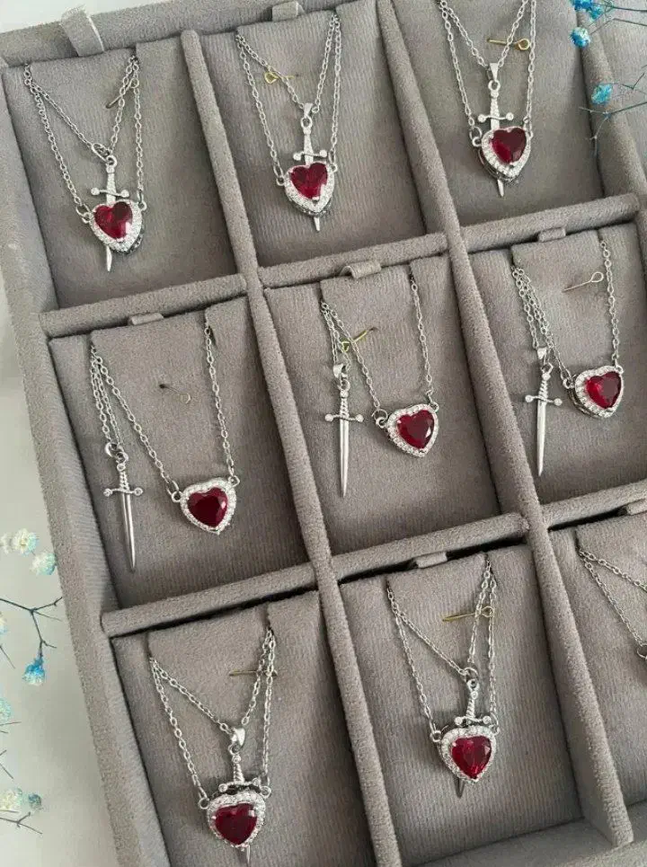 گردنبند ست شمشیر و قلب|بدلیجات|بندرعباس, |دیوار