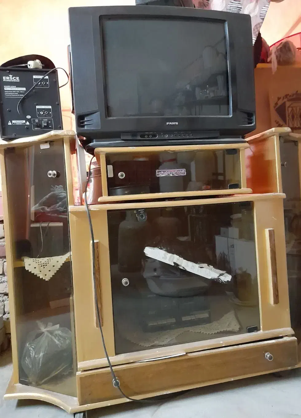 تلویزیون و میز|تلویزیون و پروژکتور|گناباد, |دیوار