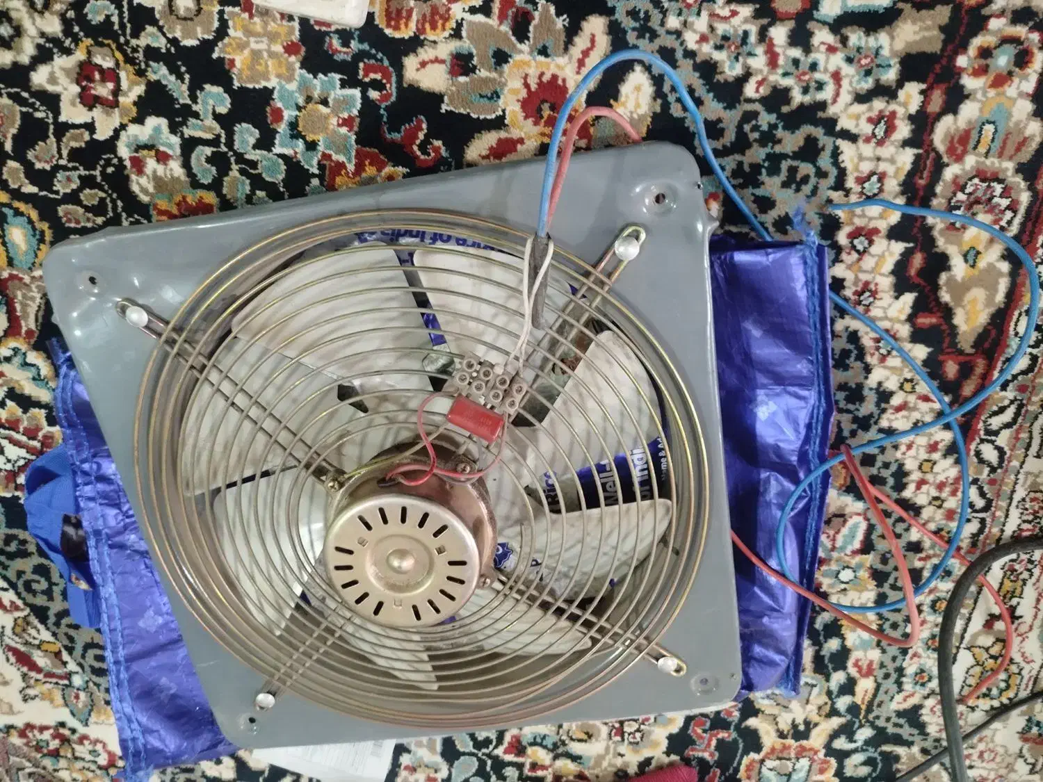 فن یاتصفیه کننده|پنکه و تصفیه‌کنندهٔ هوا|کرمانشاه, |دیوار