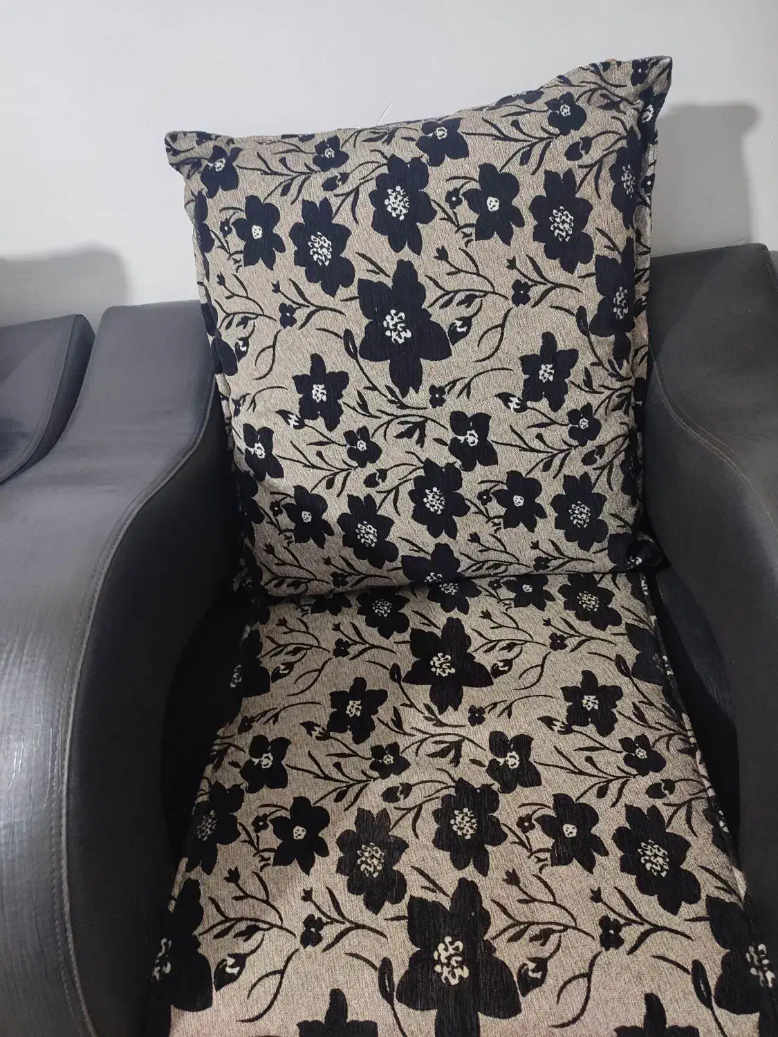 مبل|مبلمان خانگی و میز عسلی|رشت, کوی فرهنگیان|دیوار