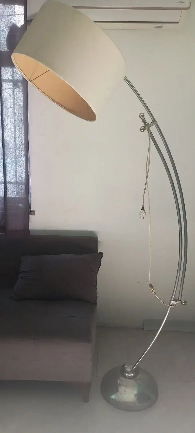 آباژور سالنی قوسی|چراغ خواب و آباژور|رشت, جهاد|دیوار