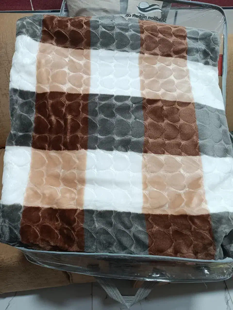 پتو یک نفره خشتی|رختخواب، بالش، پتو|نگین شهر, |دیوار