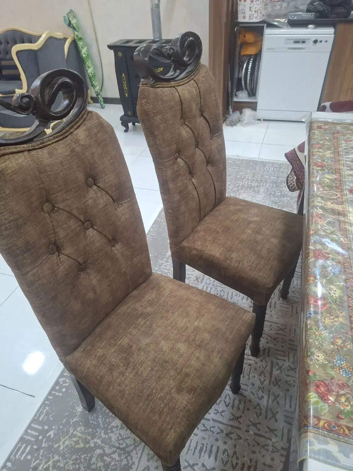 ۶ عدد صندلی غذا خوری تمیز|صندلی و نیمکت|سیرجان, |دیوار