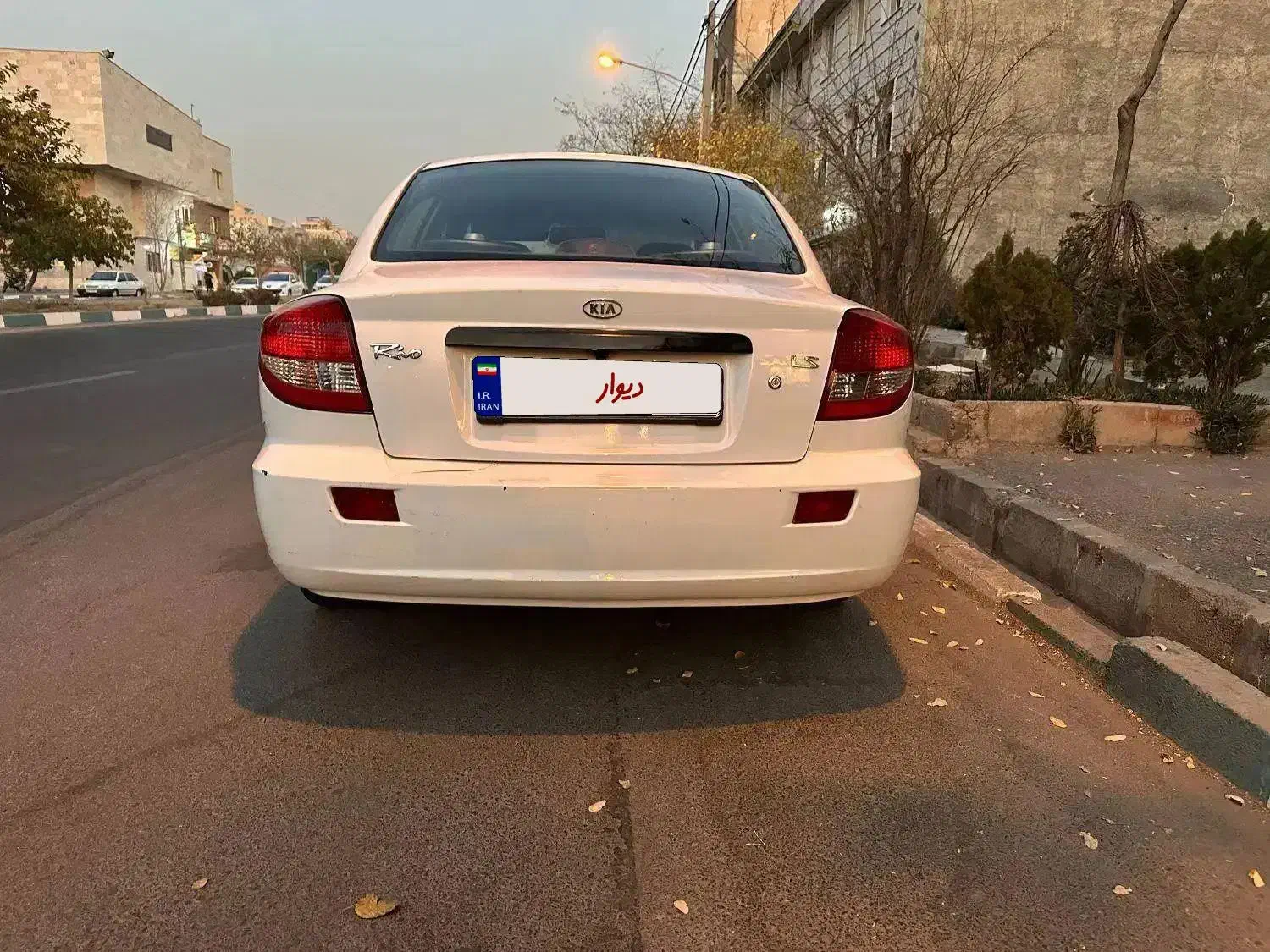 ریو ۸۶ سفید|خودرو سواری و وانت|تهران, گلستان (شهرک راه آهن)|دیوار