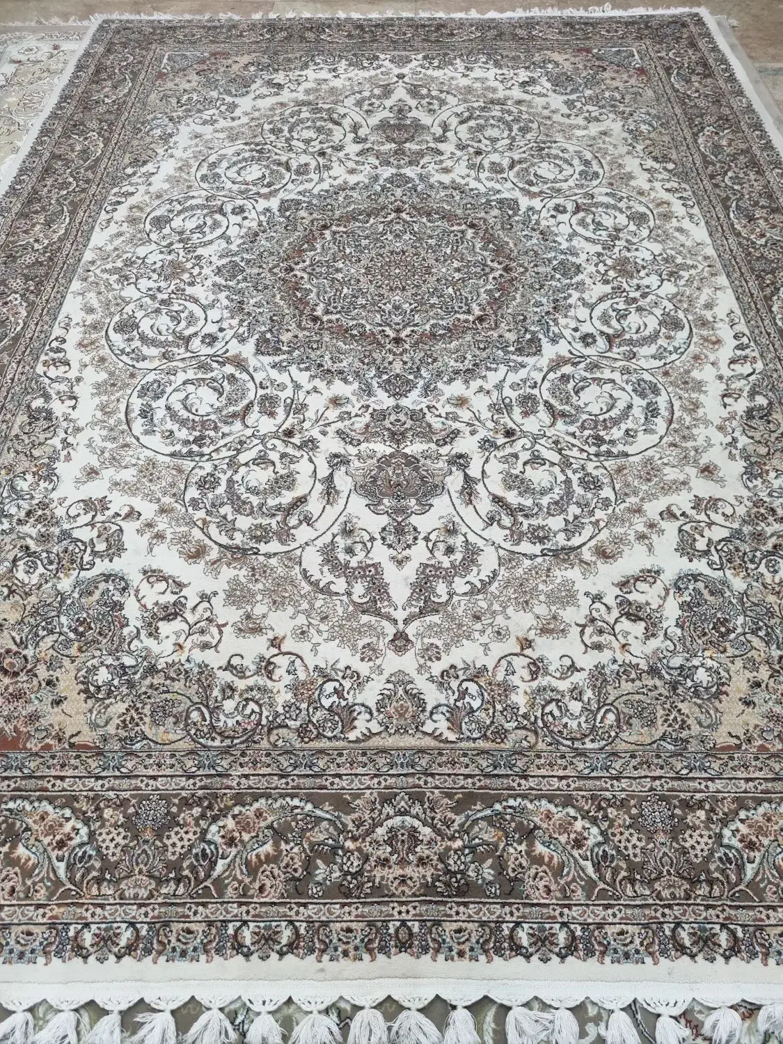 فرش امیرزاده دو تخته فرش ۹ متری ۷۰۰ شانه|فرش|مشهد, شاهد (شهرک غرب)|دیوار
