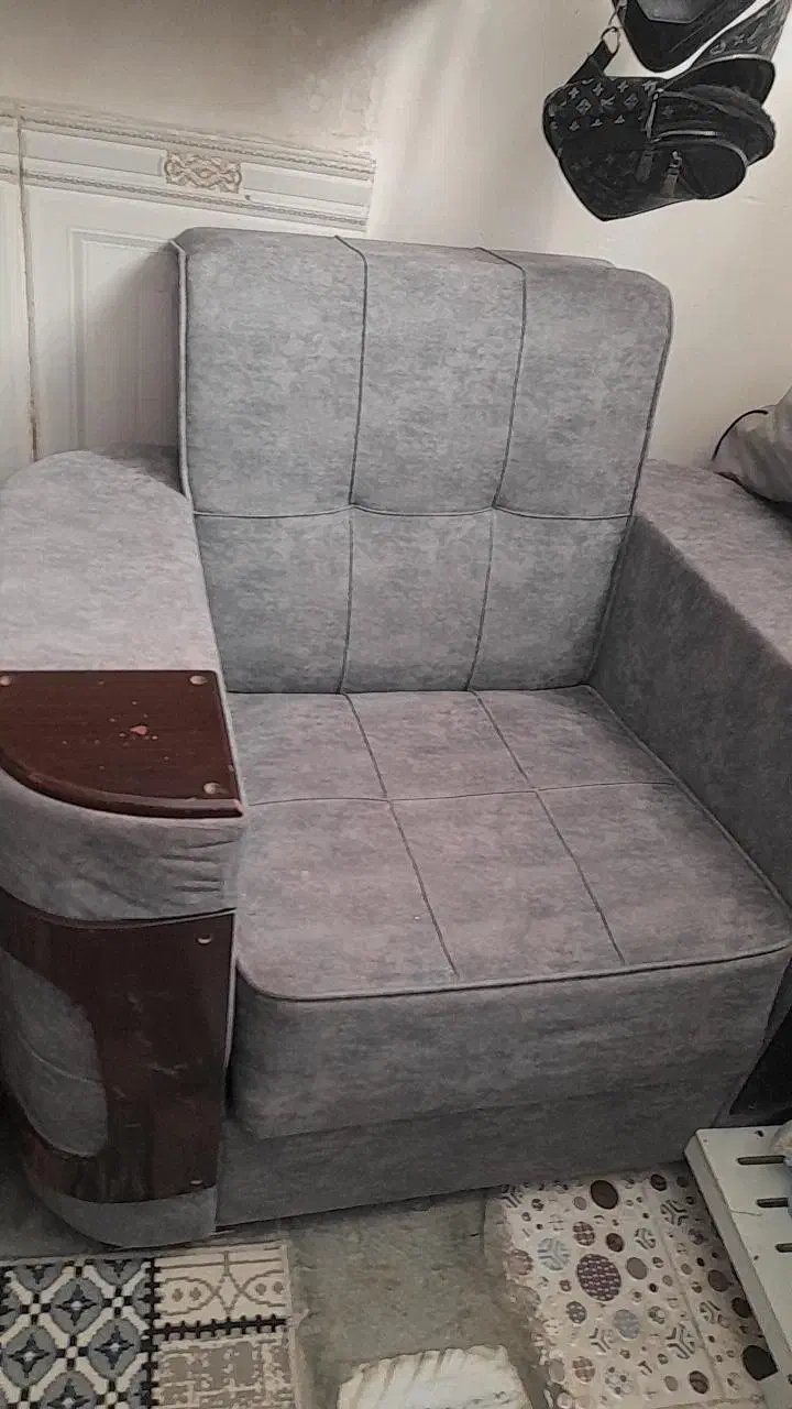 مبل تخت خواب شو بامیز|مبلمان خانگی و میز عسلی|گرگان, |دیوار