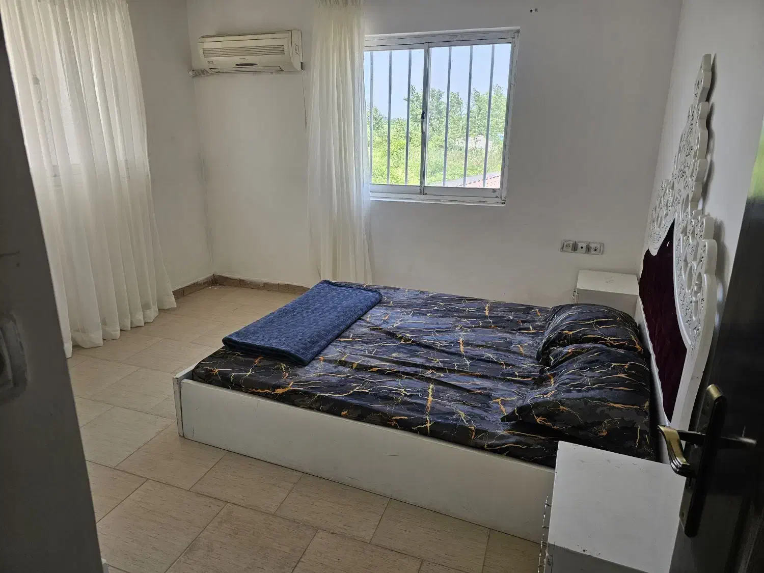 اجاره روزانه/هفتگی ویلا دوخوابه گلسار(مرکز) رشت|اجارهٔ کوتاهمدت ویلا و باغ|رشت, پستک|دیوار