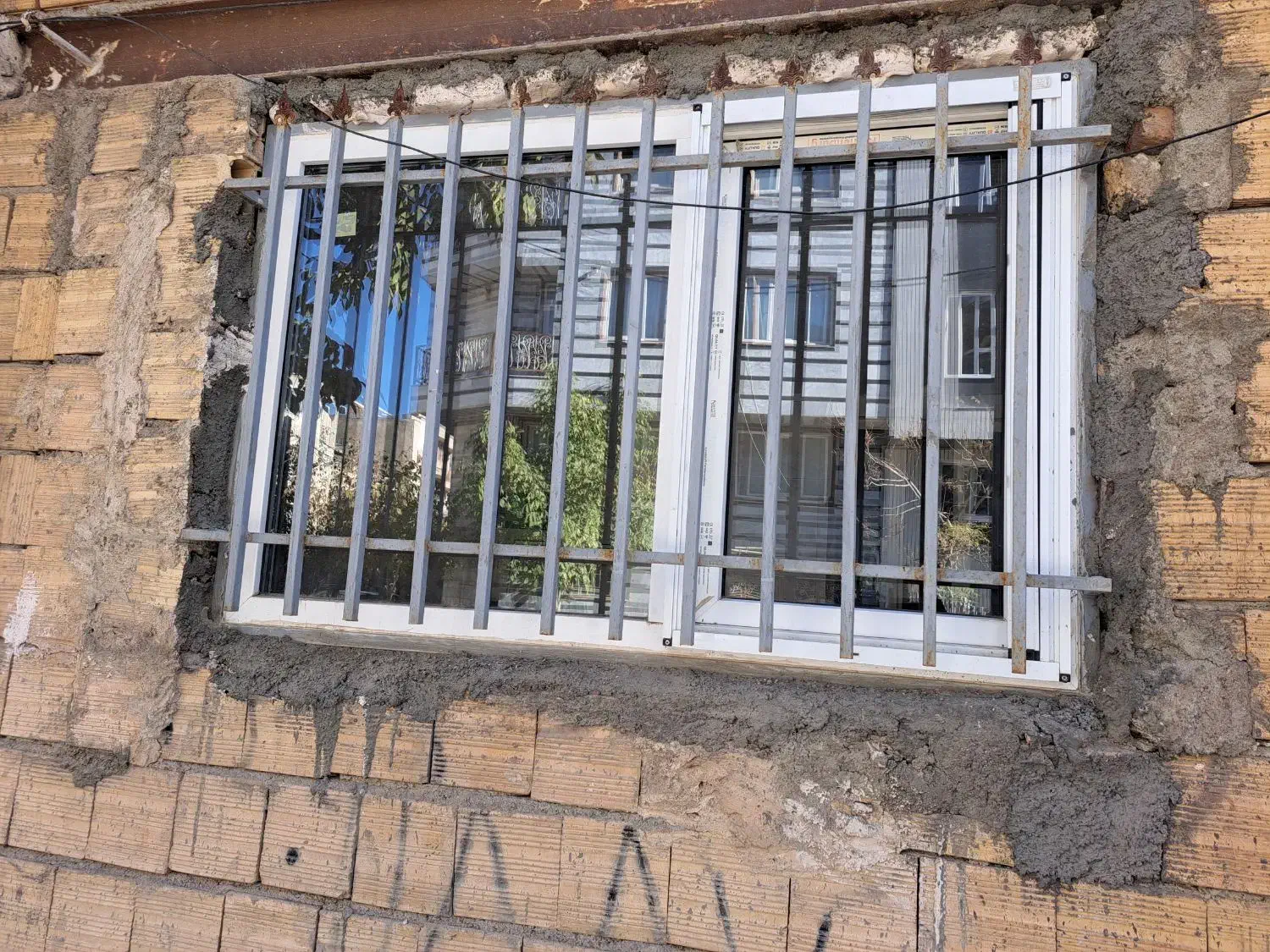 پنجره UPVC درجه ۱ و درب دو تایی|مصالح و تجهیزات ساختمان|سنندج, |دیوار