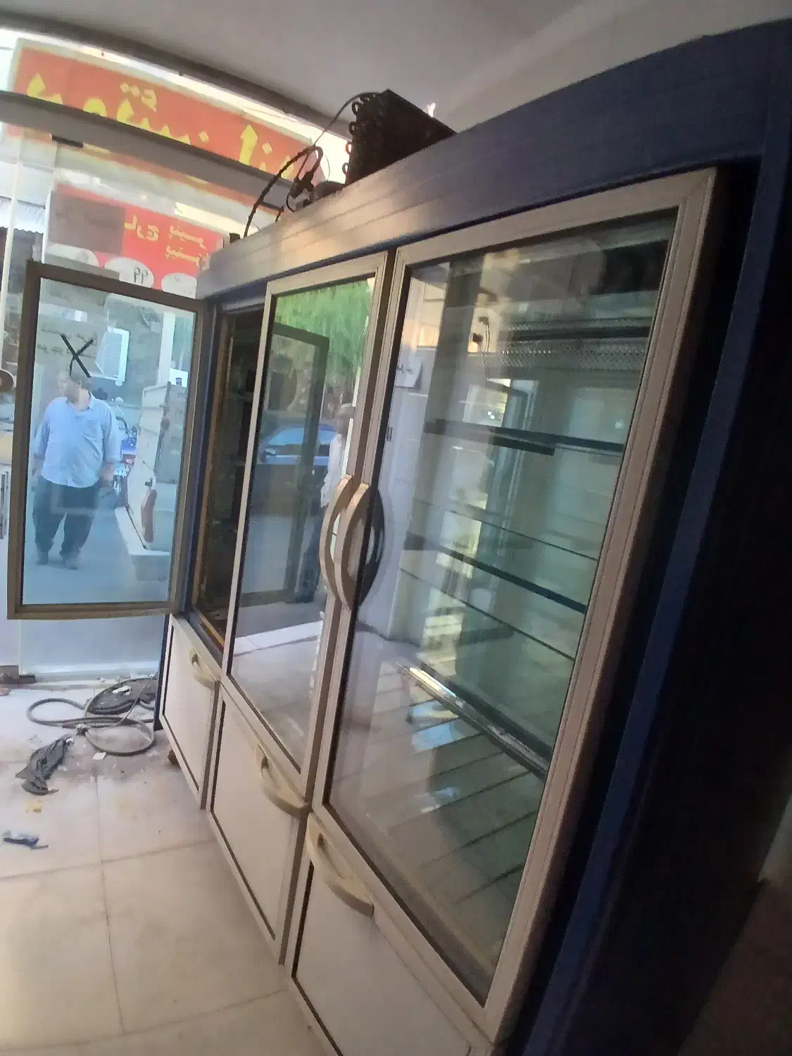 یخچال ۳ درب ویترینی|فروشگاه و مغازه|ری, فیروزآباد|دیوار