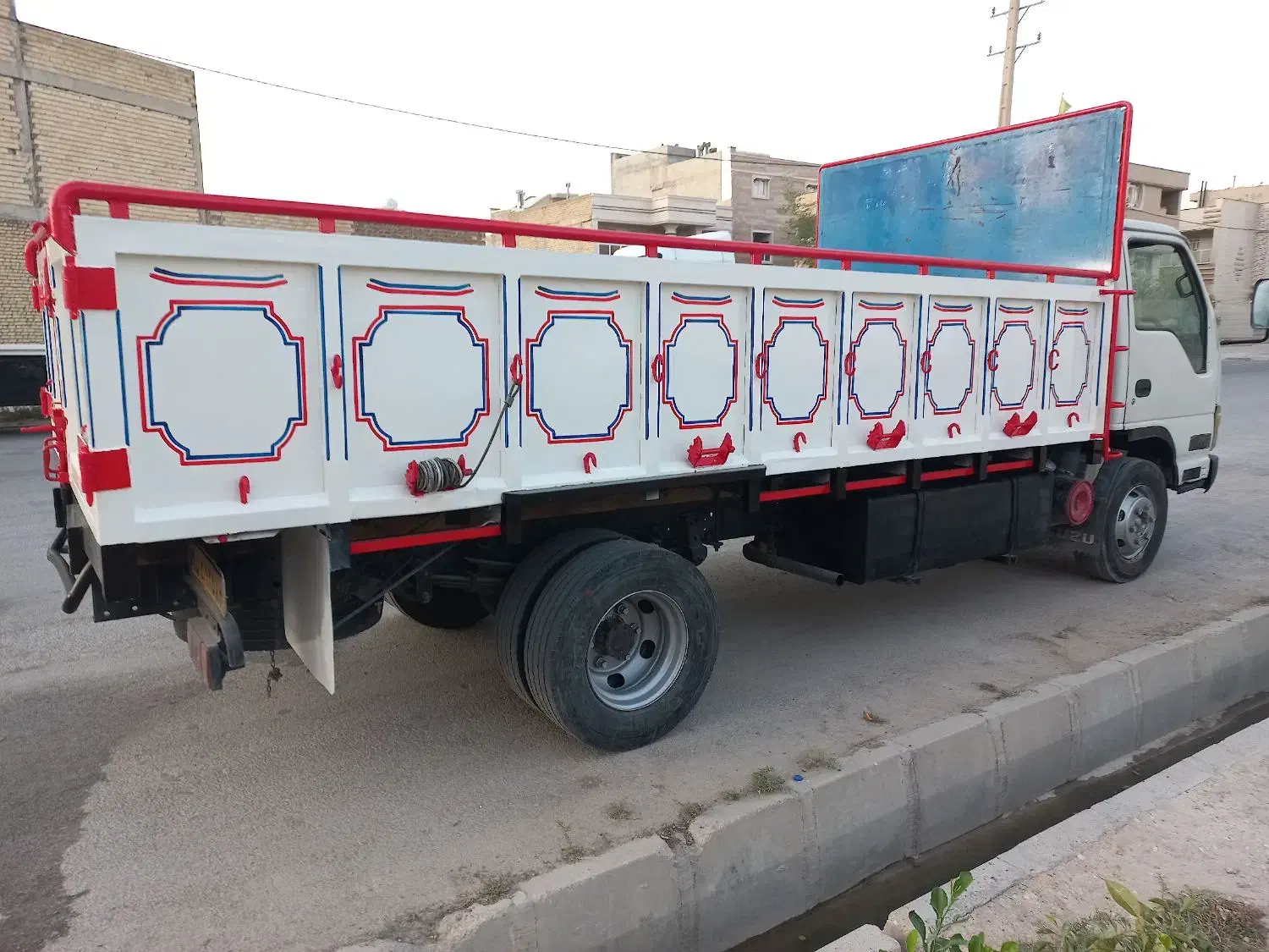 ایسوزو ۶تن مدل ۸۸|خودرو سنگین|کازرون, |دیوار