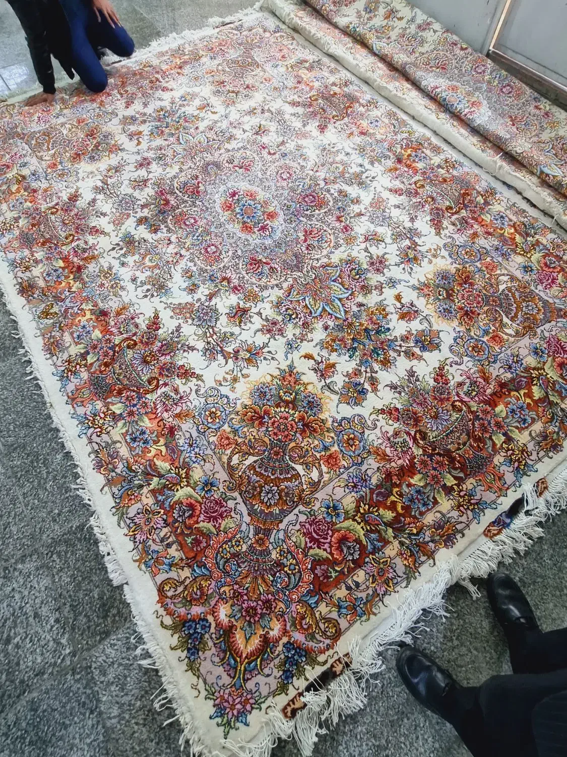 فرش 18متری خطیبی گلدانی|فرش|شبستر, |دیوار