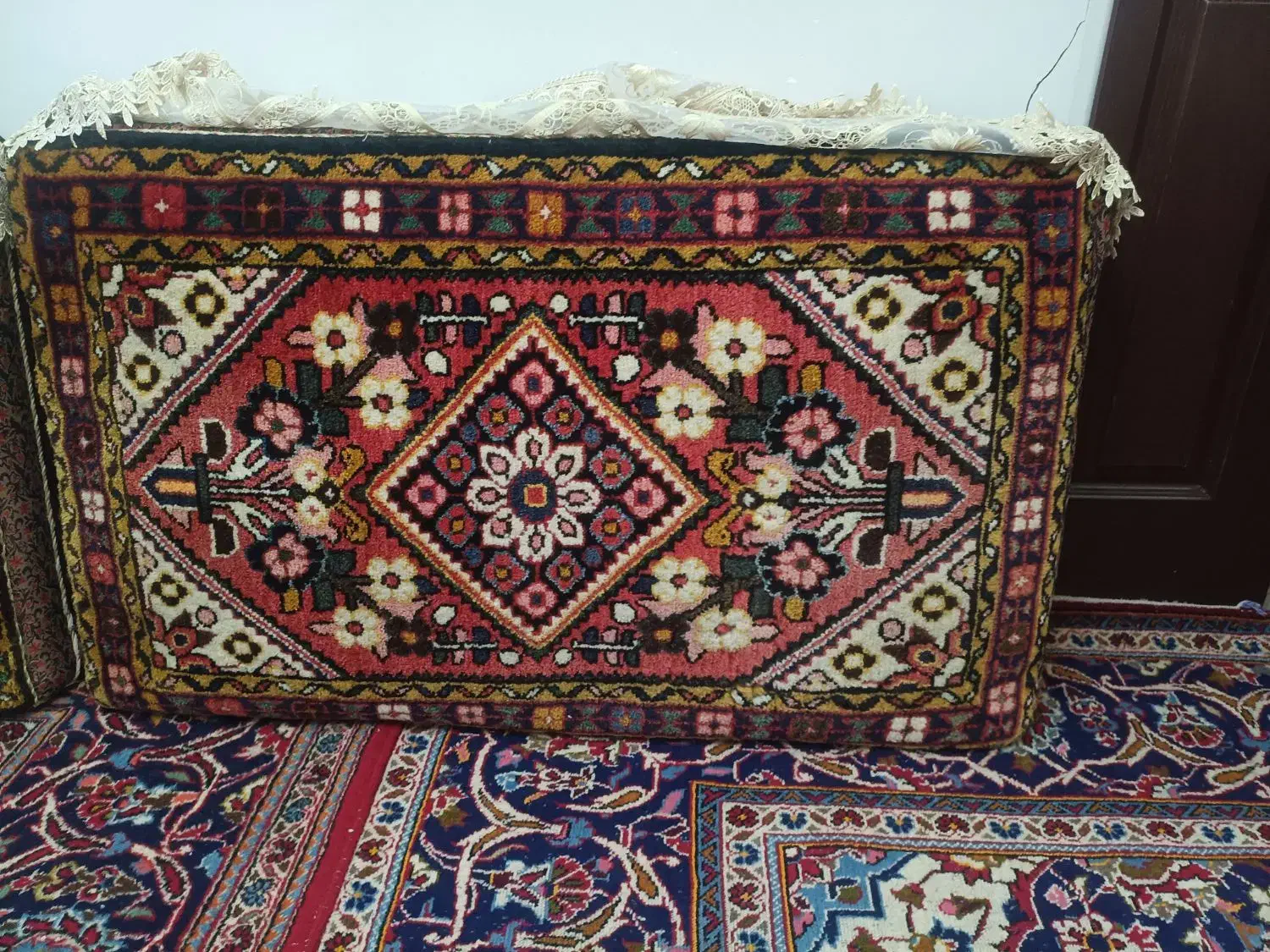 فرش و پشتی دستبافت|فرش|همدان, |دیوار