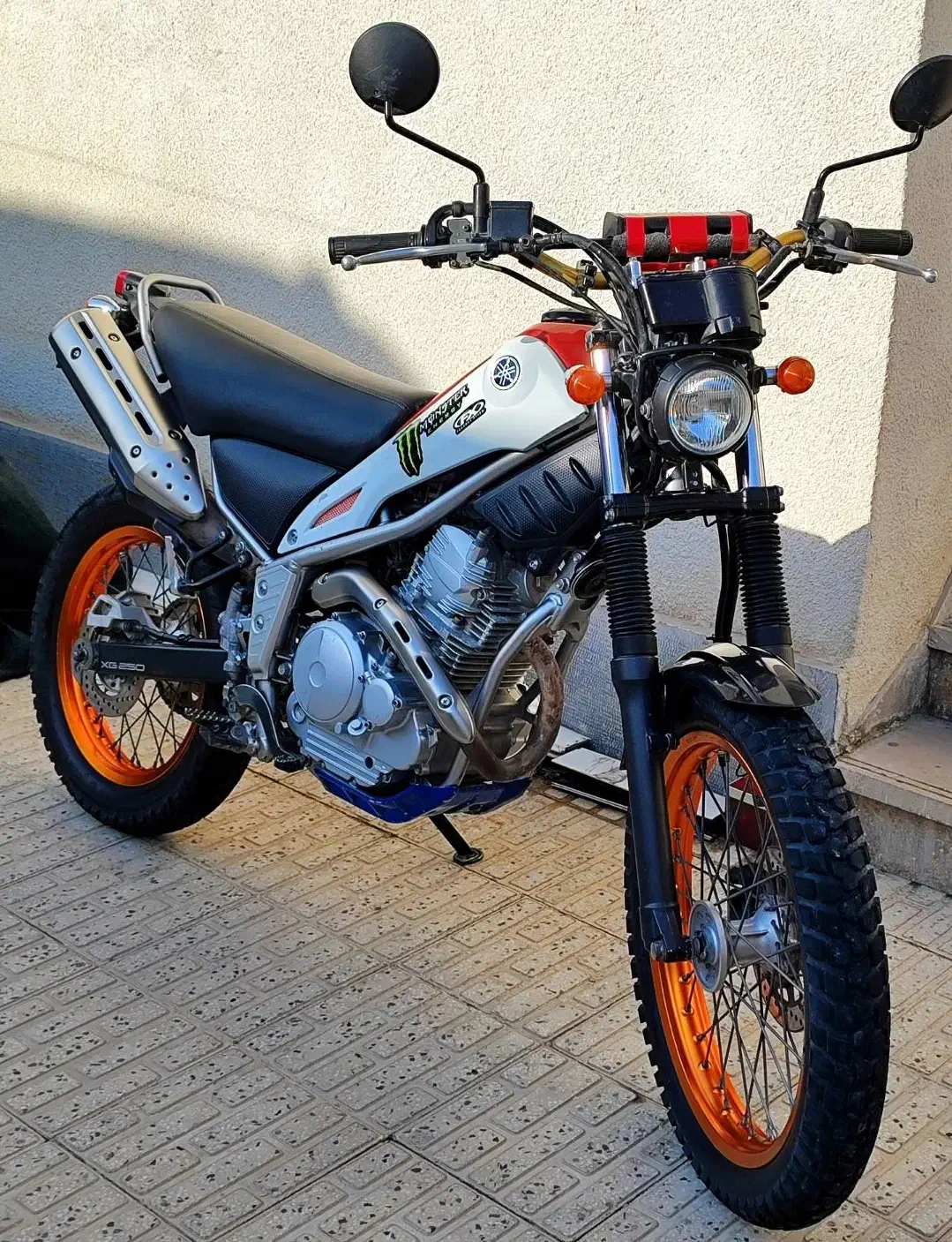 یاماها تریکر  مدل 2015|موتورسیکلت|فیروزآباد (فارس), |دیوار