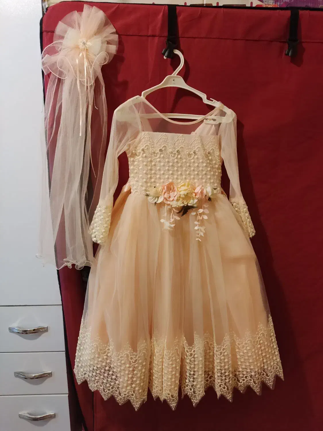 لباس مجلسی|لباس|گلستان (تهران), |دیوار