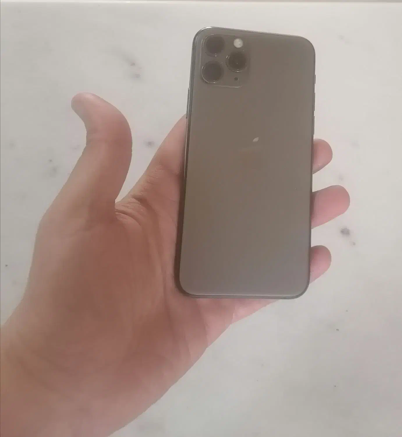 iPhone 11 Pro zaa 256gb|موبایل|اصفهان, شهرک کاوه|دیوار