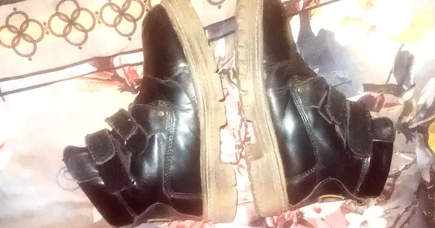 بوت پسرانه سایژ 33|کیف، کفش، کمربند|زنجان, |دیوار