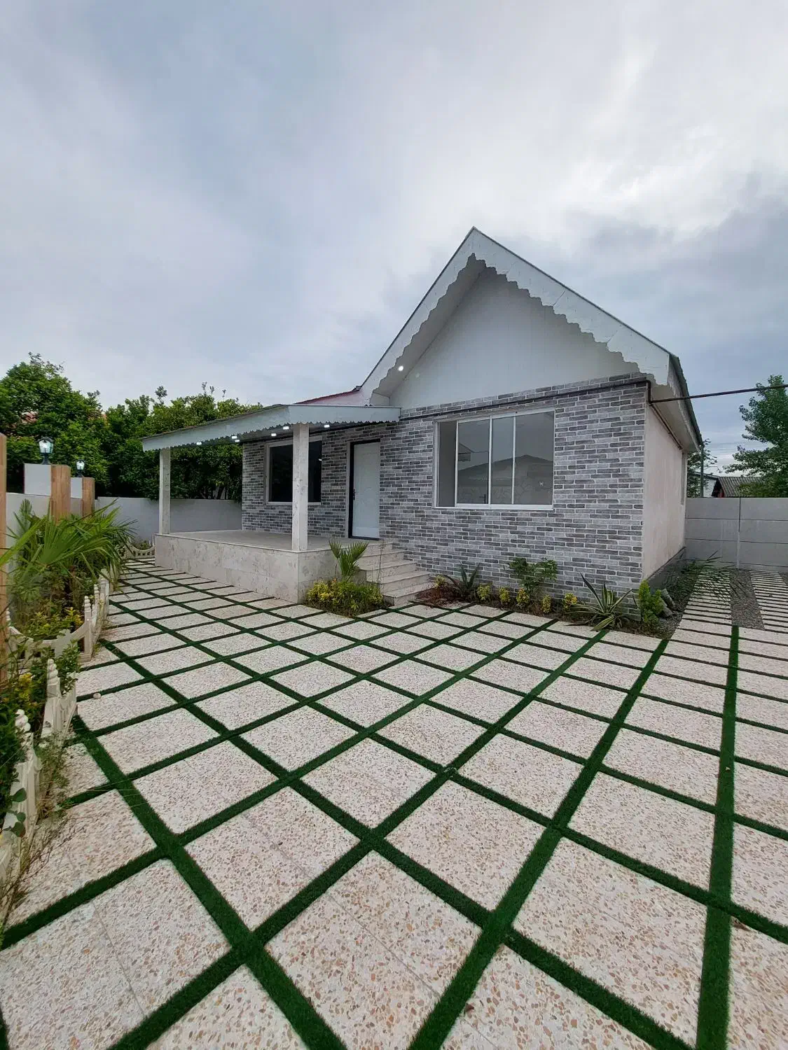 ویلا کلاسیک در خشکبیجار زیباکنار|فروش خانه و ویلا|رشت, دیلمان|دیوار