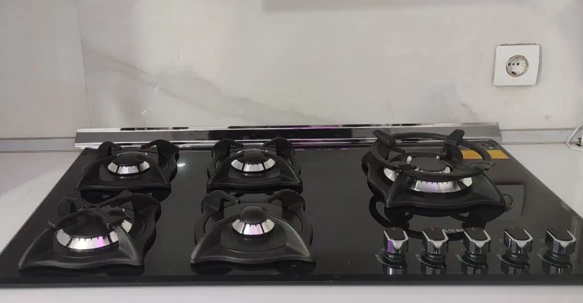 نصب و تعمیر اجاق گاز و هود اشپزخانه|اجاق گاز و لوازم برقی پختوپز|تاکستان, |دیوار