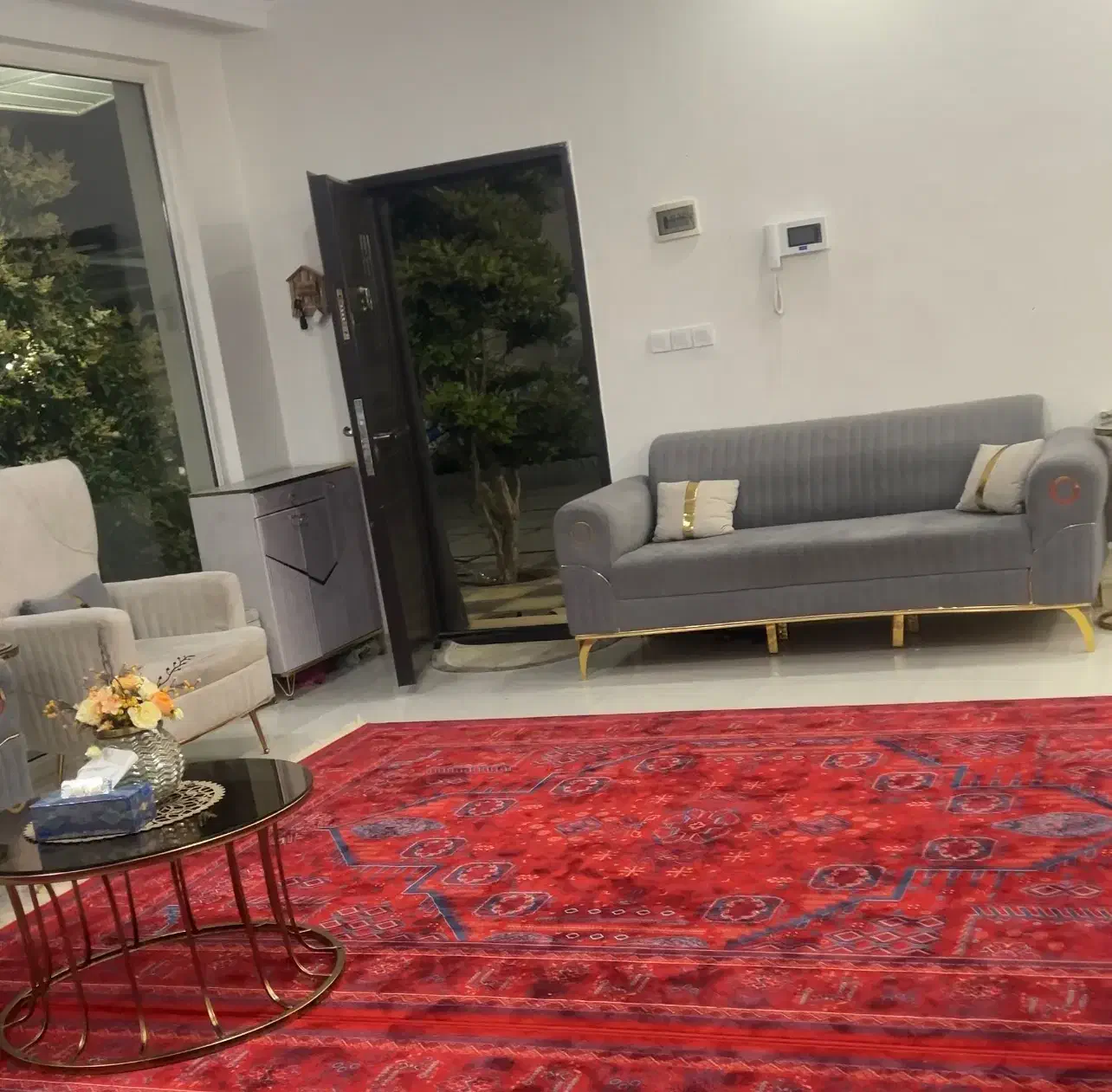 مبل۷نفره با ۳عدد جلومبلی|مبلمان خانگی و میز عسلی|اندیشه, اندیشه فاز ۱|دیوار