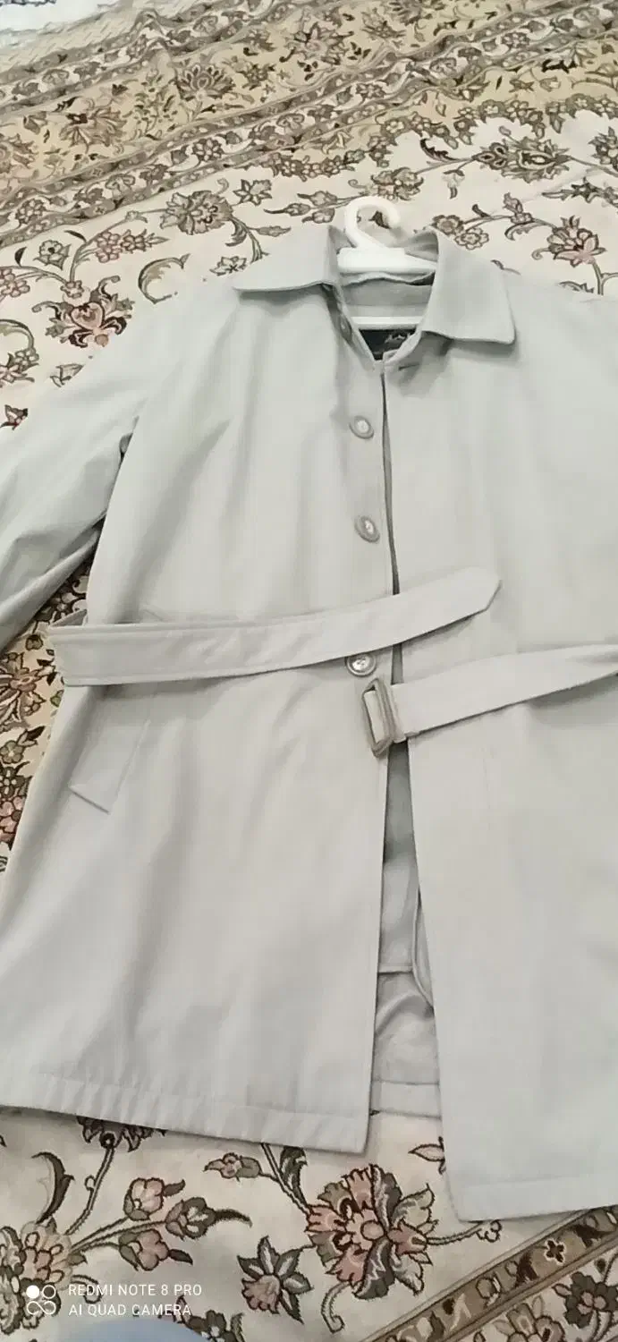 پالتو بلند جنس عالی|لباس|صدرا-فارس, فاز ۱|دیوار