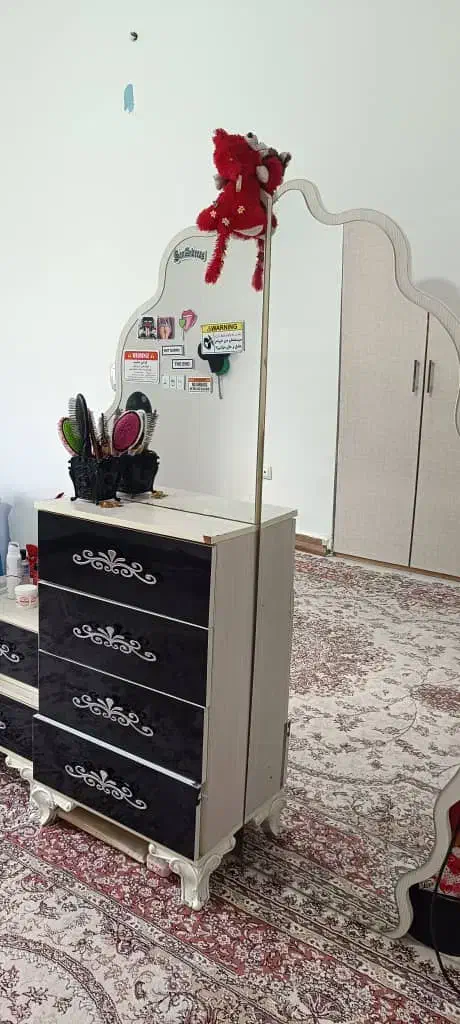 سرویس تخت خواب دو نفره|تخت و سرویس خواب|رشت, پل تالشان|دیوار