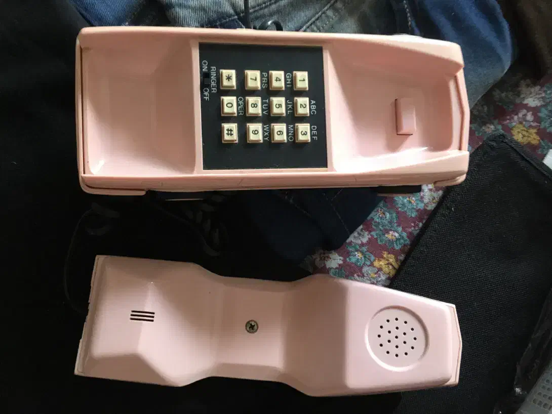 تلفن رومیزی قدیمی|تلفن رومیزی|گرگان, |دیوار