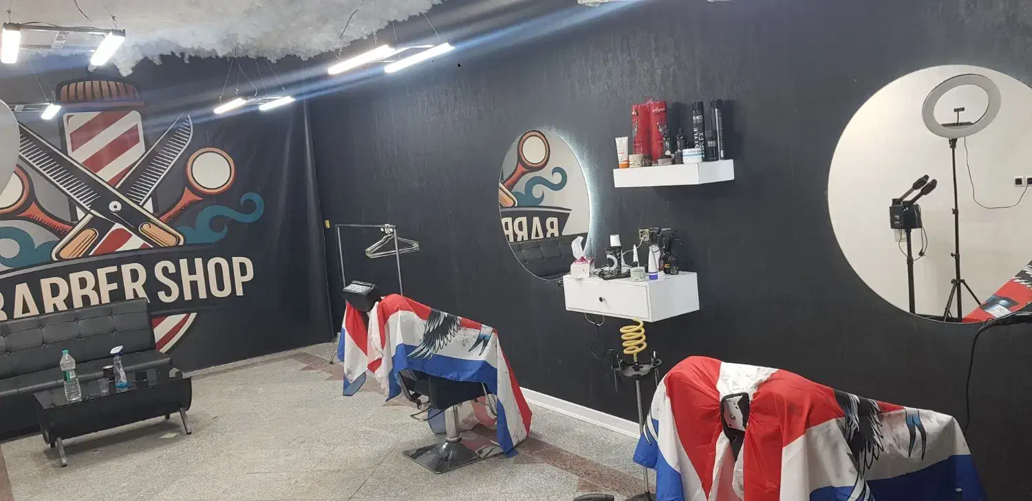 واگذاری سالن آماده به کار وسط بازار با کلیه وسایل|آرایشگاه و سالن‌های زیبایی|نجف‌آباد, بازار|دیوار